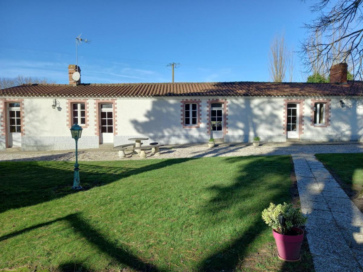 Gite Le Plessis Villa Saint-Urbain  Bagian luar foto